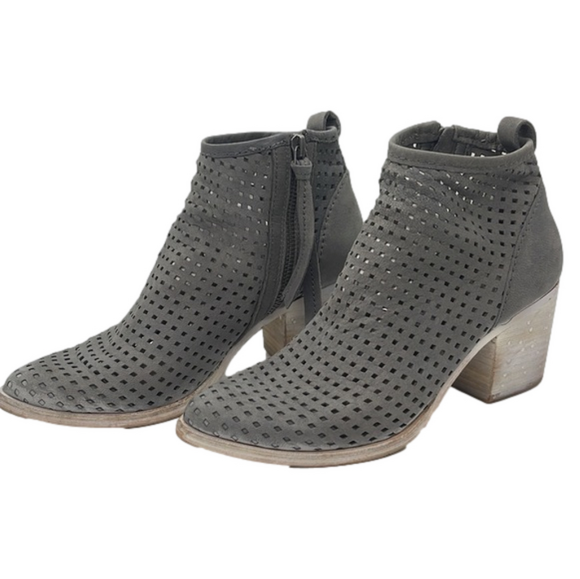 Dolce Vita Shoes - DOLCE Vita Perforated “Kenyon” Ankle Boots in “Smoke” gray color size 6.5